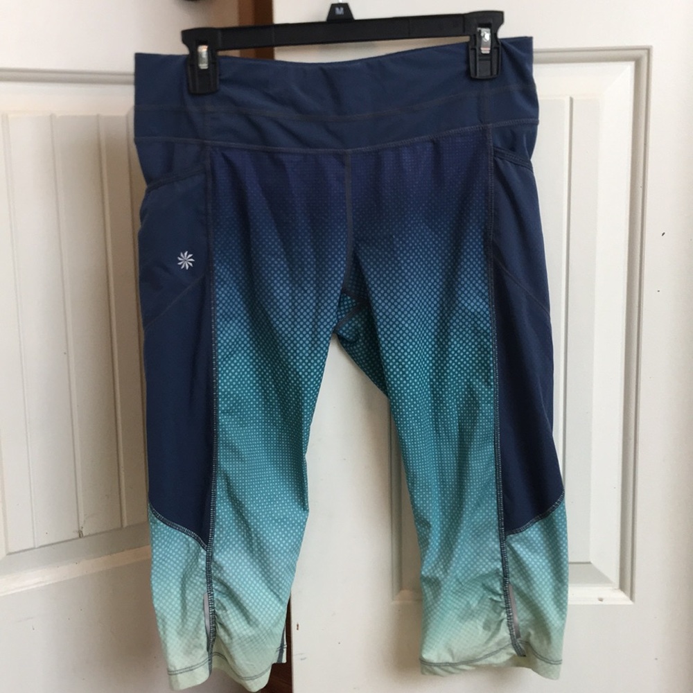 Athleta crops medium!